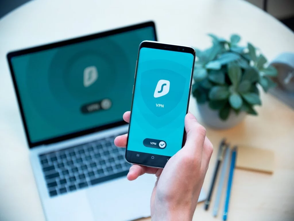 Use VPN software to access FB, Youtube, tiktok and other software in China