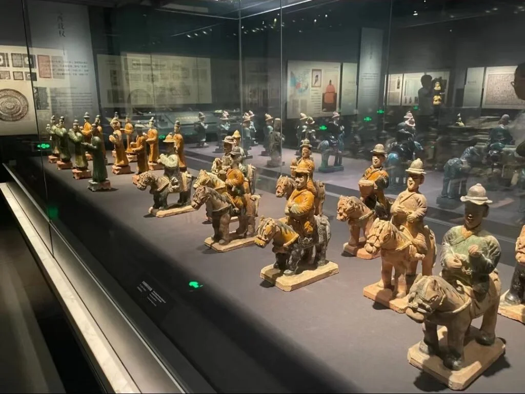 The Chengdu Museum collection includes nearly 200,000 artifacts