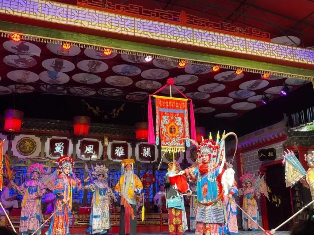 The performance of Sichuan Opera, known as Shufeng Yayun