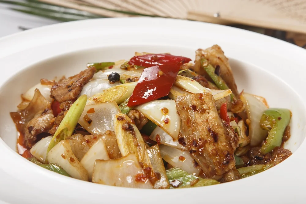 Twice-Cooked Pork is an indispensable dish on the dining table in Chengdu